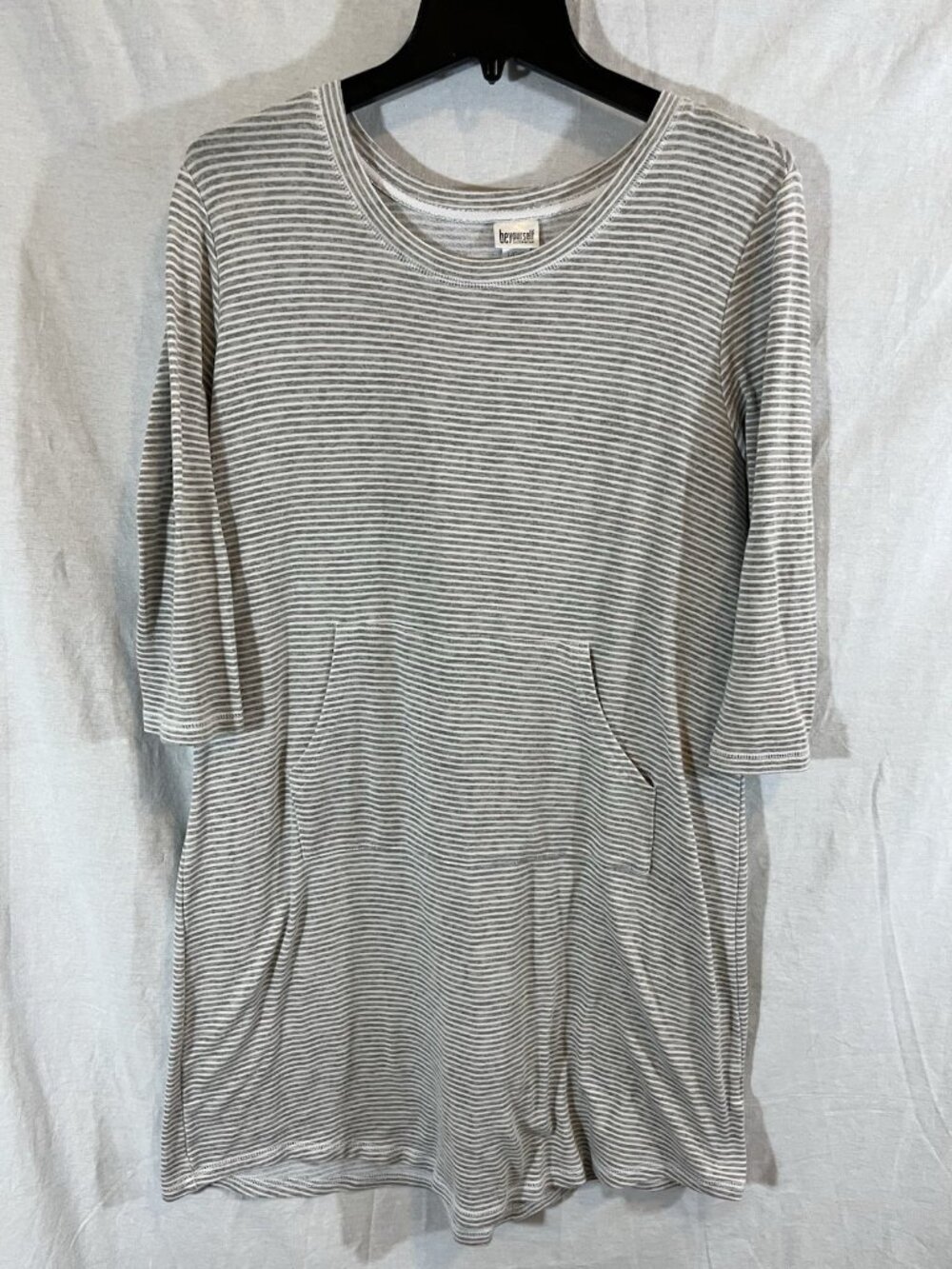 Be Yourself Women’s Sleepwear Large Gray And White Striped Nightgown